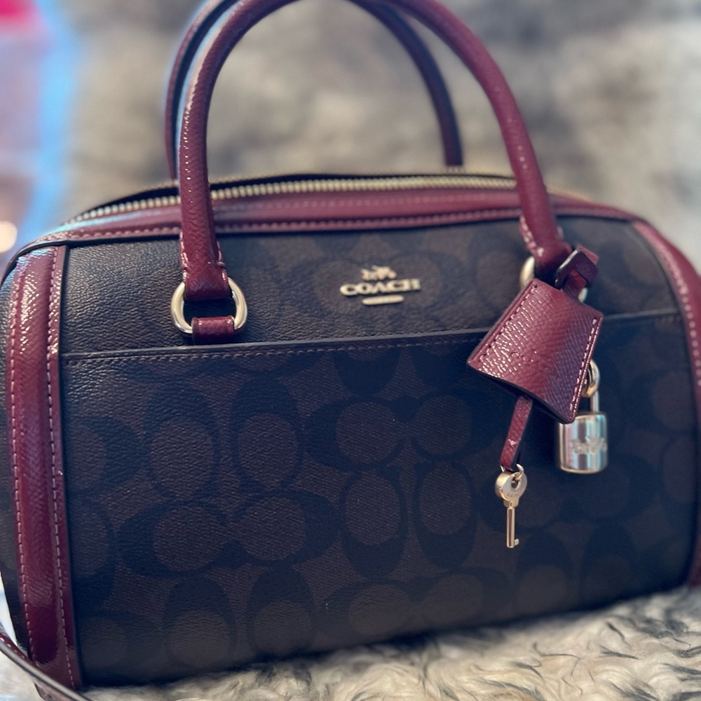 100% Genuine Coach “Rowan” Satchel. Only used twice.